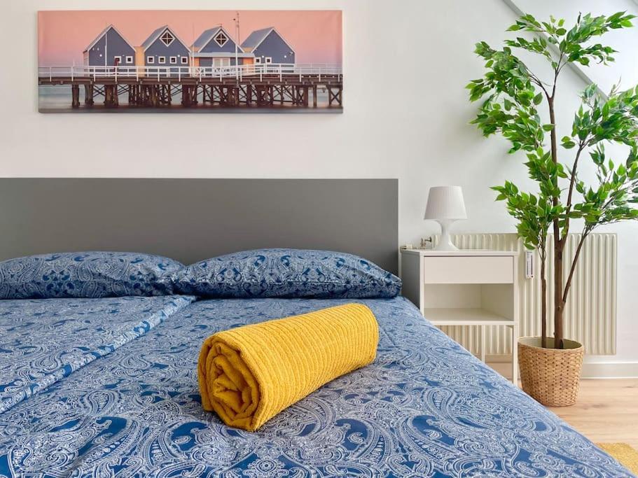 Rooftop With Free Parking & Balcony & Ac Apartamento